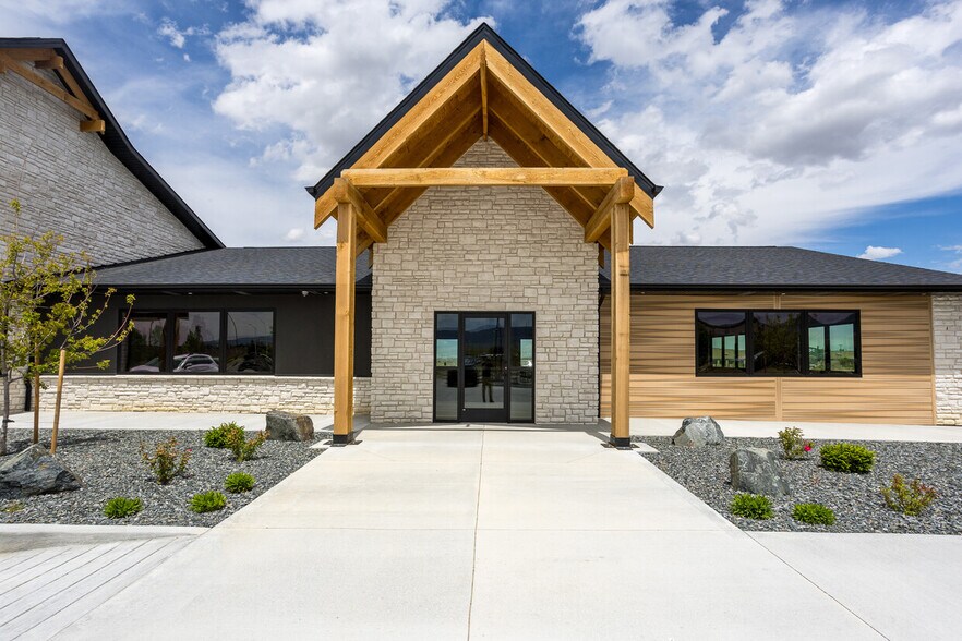 Primary Photo Of 5980 Enterprise Dr, Casper Office For Lease