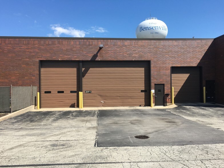 More Photos Of 1001 Entry Dr, Bensenville Warehouse For Lease
