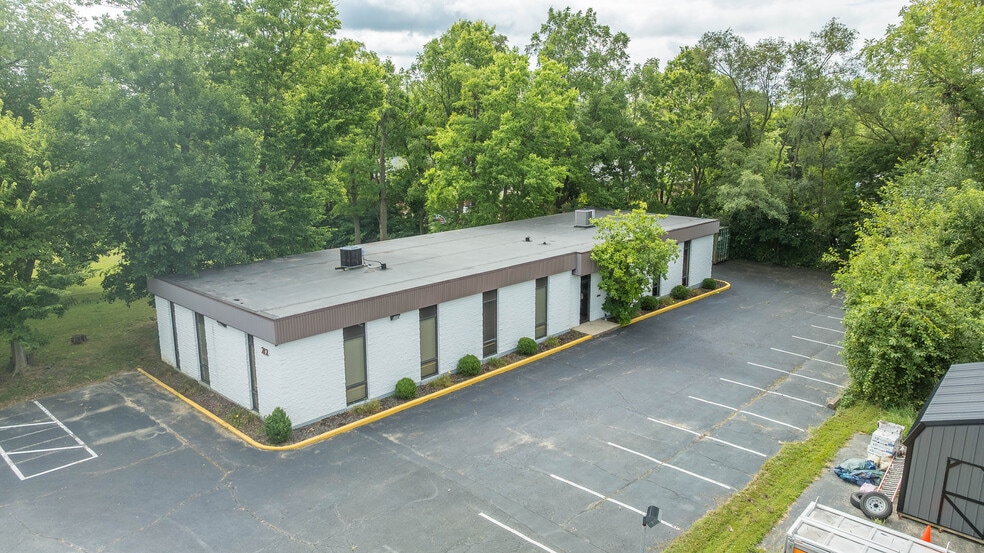 More Photos Of 212 W National Rd, Vandalia Office For Sale