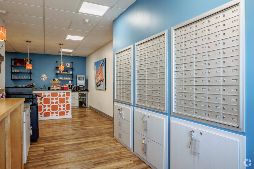 More Photos Of 355 S Teller St, Lakewood Coworking Space