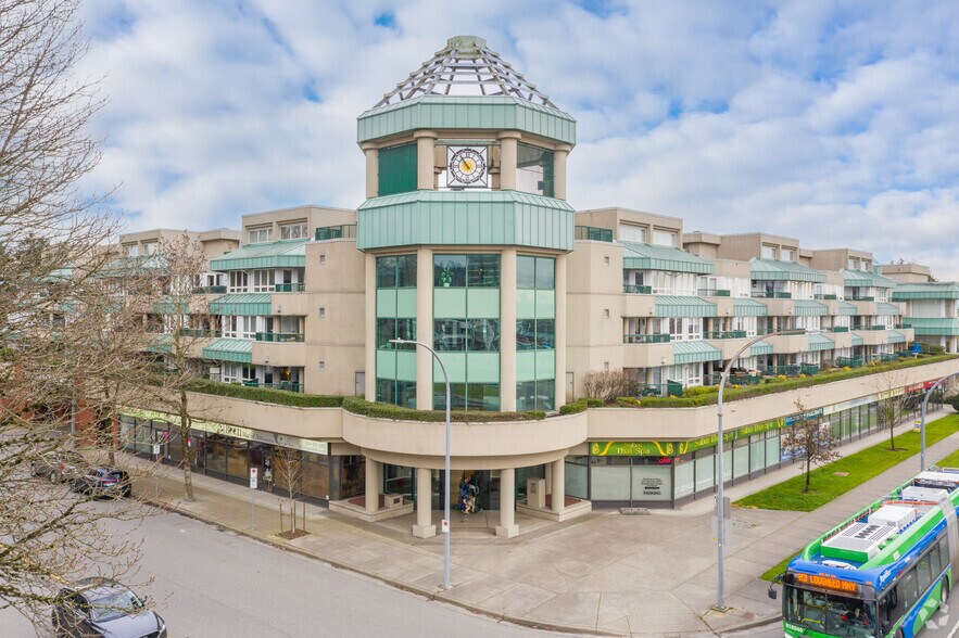 More Photos Of 2099 Lougheed Hwy, Port Coquitlam Apartments For Lease