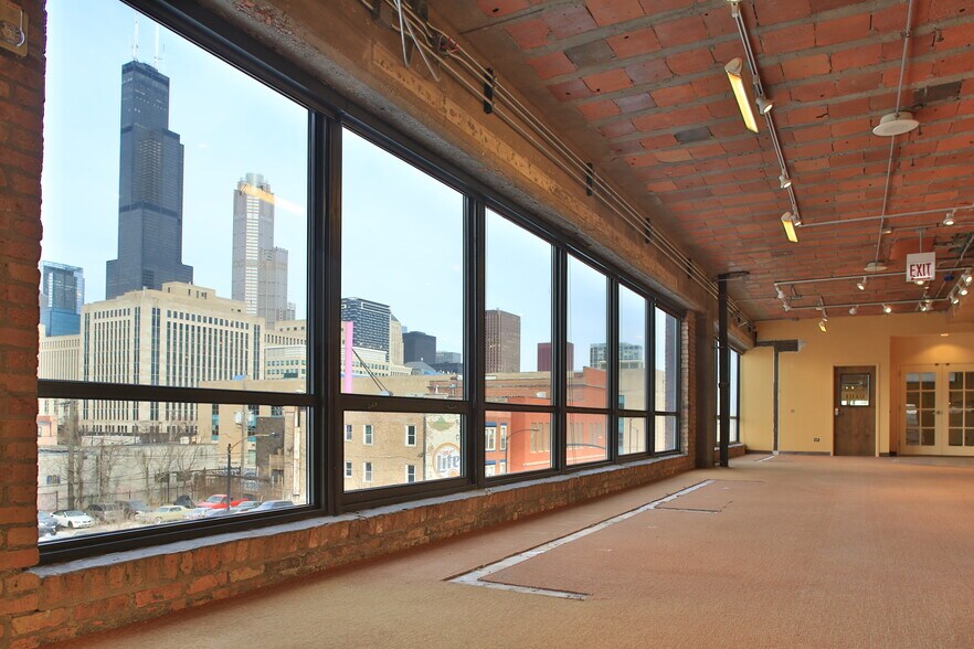 More Photos Of 557 W Polk St, Chicago Research And Development For Lease