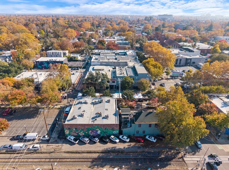 More Photos Of 1931 J st, Sacramento General Retail For Sale