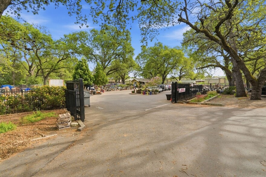 Primary Photo Of 5930 Cherry Glen Rd, Vacaville Garden Center For Sale