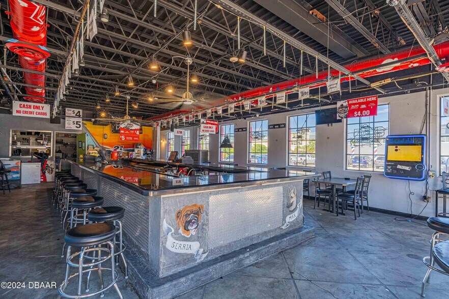 More Photos Of 415 Main St, Daytona Beach Restaurant For Sale