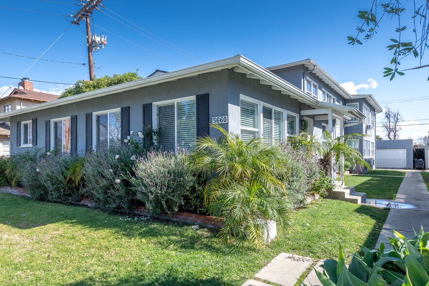 More Photos Of 5660 Kester Ave, Van Nuys Apartments For Sale