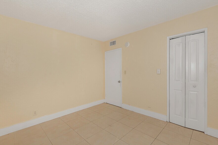 More Photos Of 416 NW 19th Ave, Fort Lauderdale Specialty For Sale