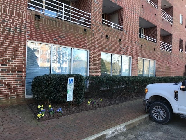 More Photos Of 215 Brooke Ave, Norfolk Office Residential For Sale