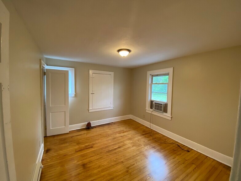 More Photos Of 1349 US Highway 202, Branchburg Storefront Retail Office For Sale