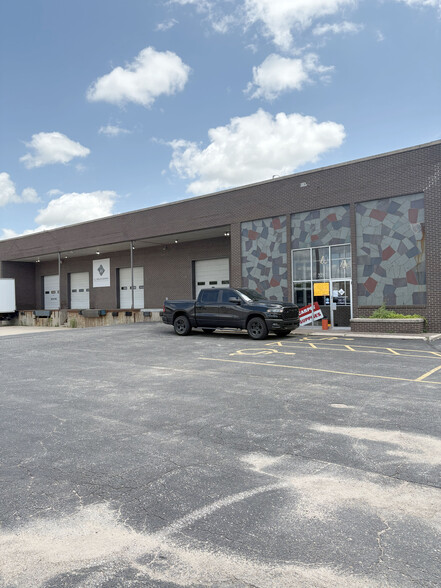 More Photos Of 721 E Mt Vernon St, Wichita Warehouse For Lease