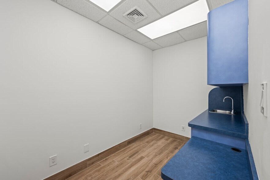 More Photos Of 248 Avenue P, Brooklyn Office Residential For Sale