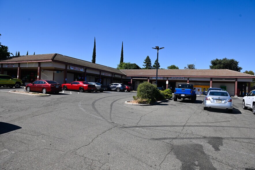 More Photos Of 500 Cirby Way, Roseville General Retail For Sale