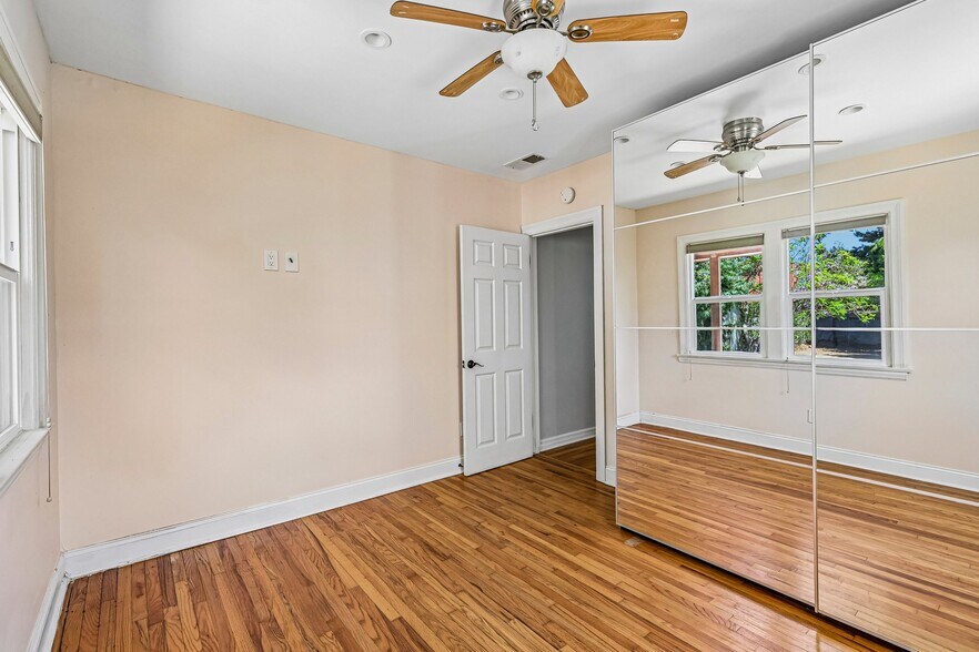 More Photos Of 3378 N Mountain View Dr, San Diego Apartments For Sale