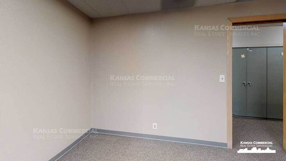 More Photos Of 400 SE Quincy St, Topeka Office For Lease