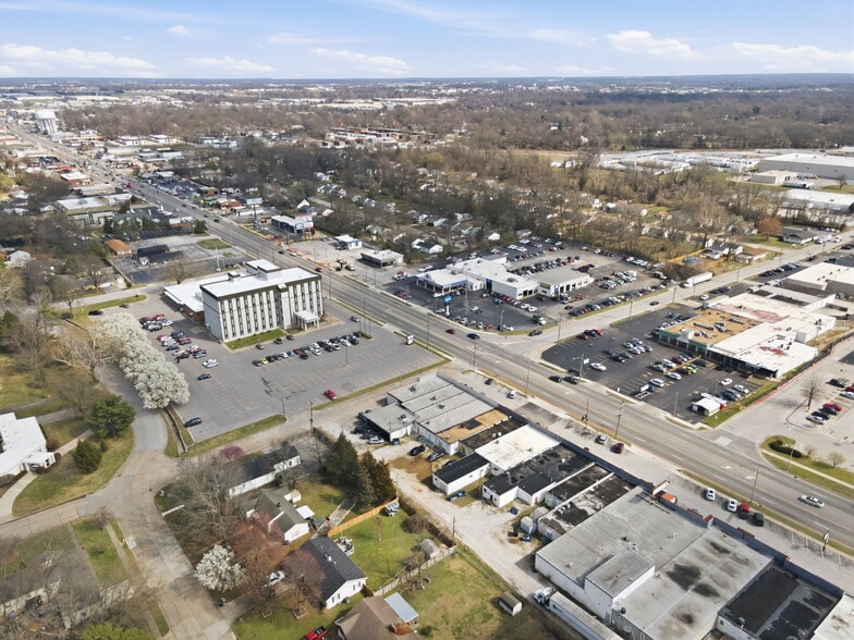 More Photos Of 1301-1349 S Glenstone Ave, Springfield General Retail For Lease