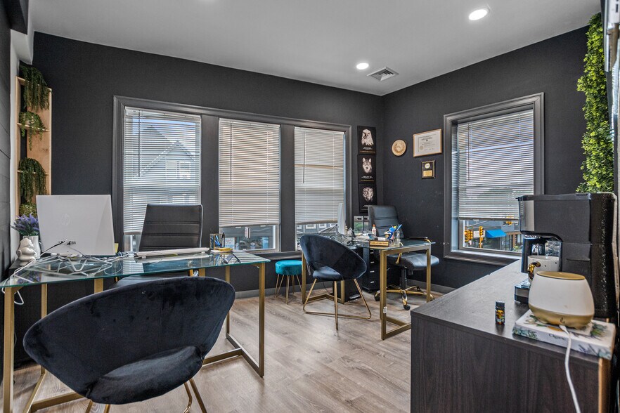 More Photos Of 5 Cross St, Malden Storefront Retail Office For Lease