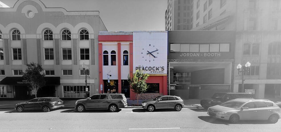 Primary Photo Of 417 Texas St, Shreveport Bar For Sale