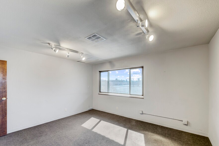 More Photos Of 1025 W Arrow Hwy, Glendora Medical For Sale