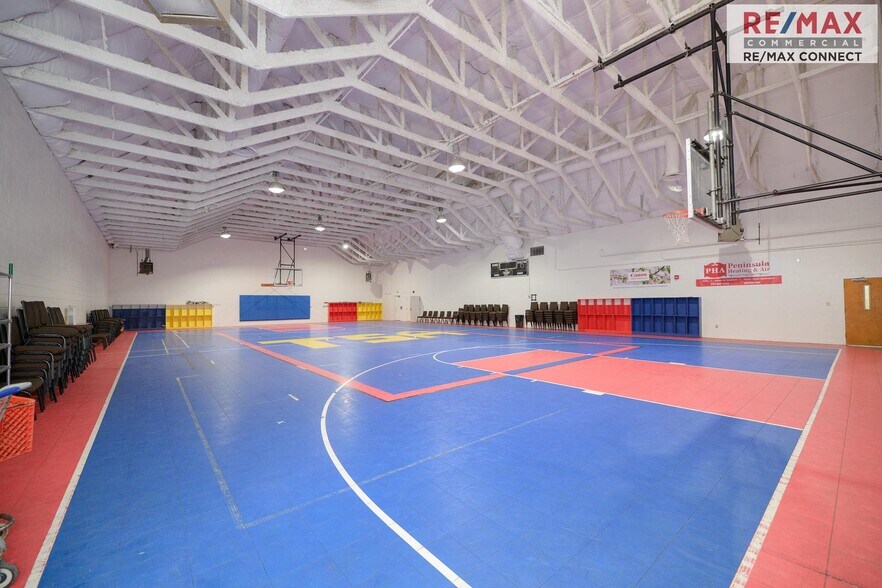 More Photos Of 1033 Big Bethel Rd, Hampton Religious Facility For Sale