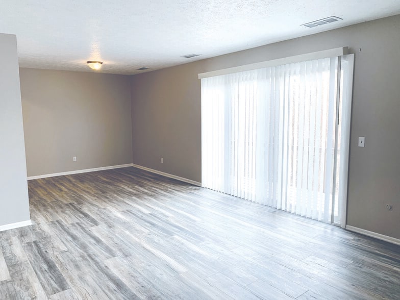 More Photos Of 4225 Middlebranch Ave NE, Canton Apartments For Sale