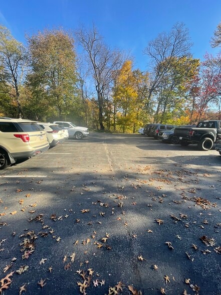 More Photos Of 995 Beaver Grade Rd, Coraopolis Medical For Lease