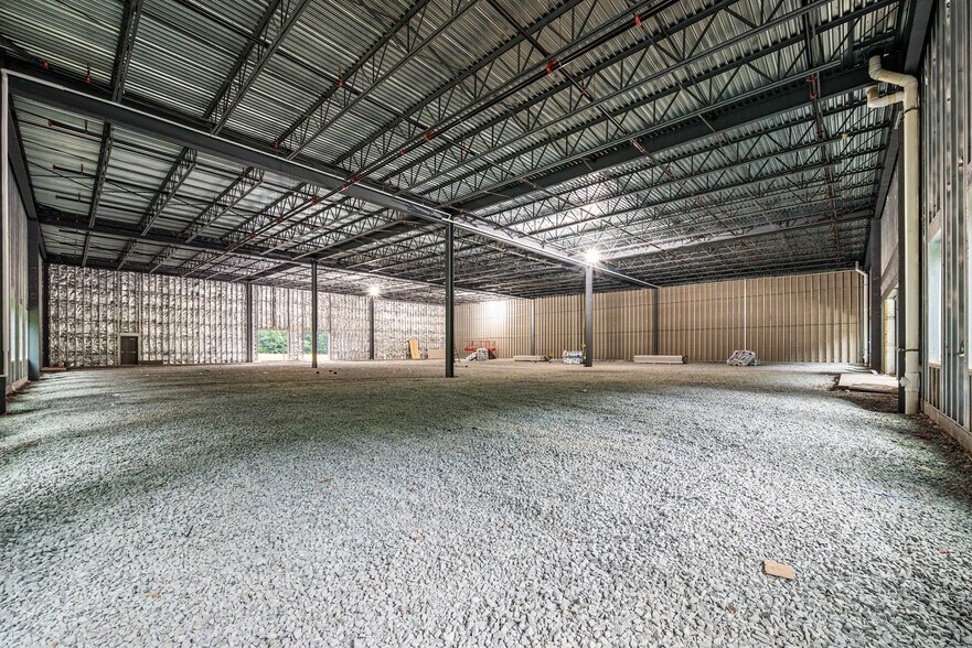 More Photos Of 713 Haywood Dr, Exton Light Distribution For Lease