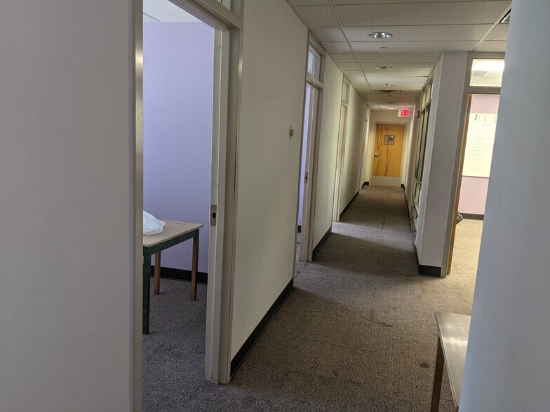 More Photos Of 184 Salem Ave, Dayton Office Residential For Lease