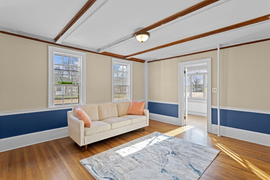 More Photos Of 80 Lafayette Rd, Hampton Falls Freestanding For Sale