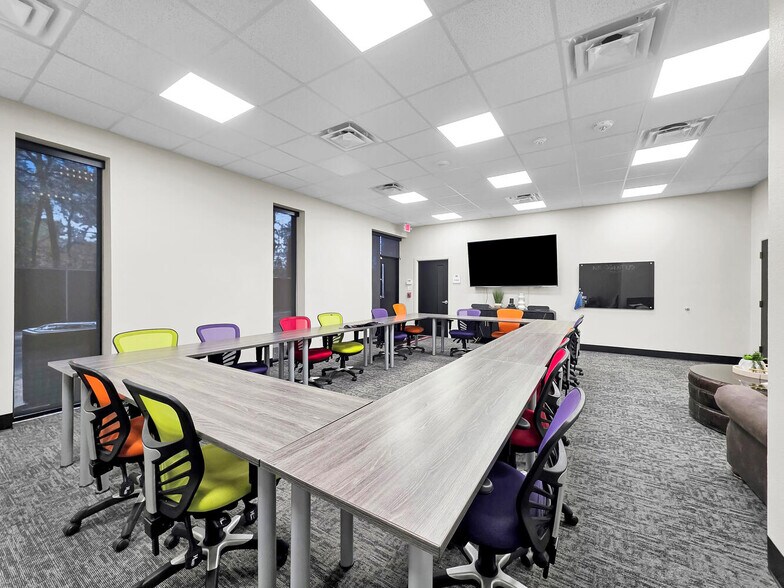 More Photos Of 3410 I-10 W, Orange Office For Sale