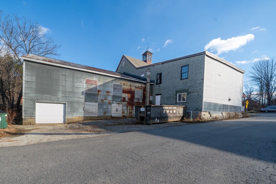More Photos Of 8 Dunster Ave, Greenville Storefront Retail Residential For Sale