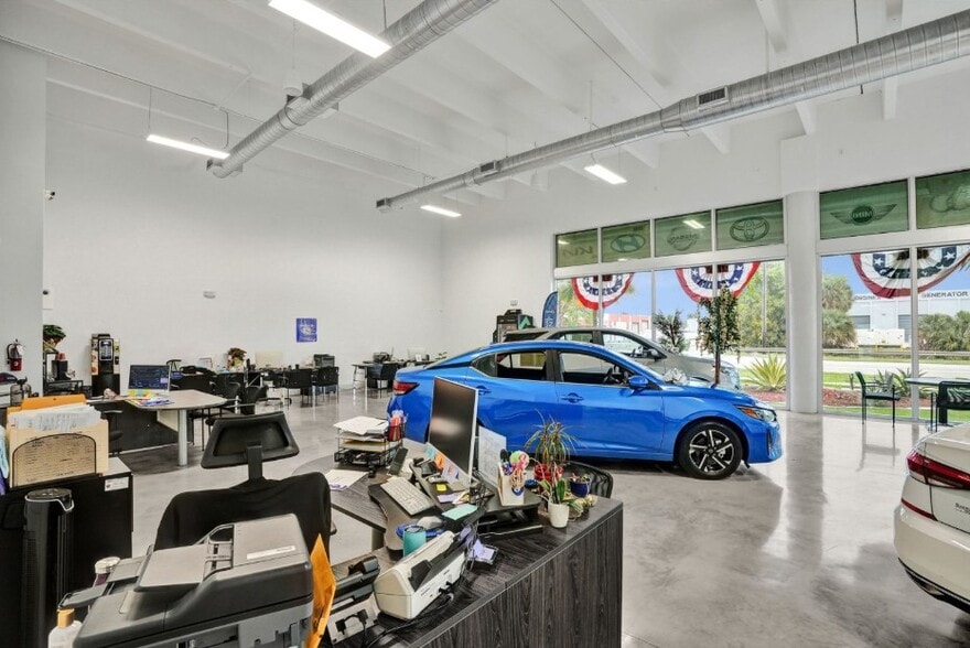 More Photos Of 8470 NW 58th St, Doral Auto Dealership For Sale