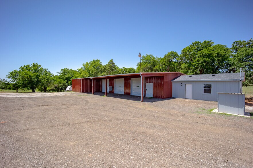 More Photos Of 1402 Veterans Memorial Hwy, Blanchard Warehouse For Sale
