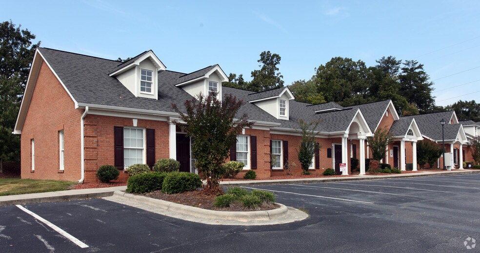 More Photos Of 2203 Eastchester Dr, High Point Medical For Sale