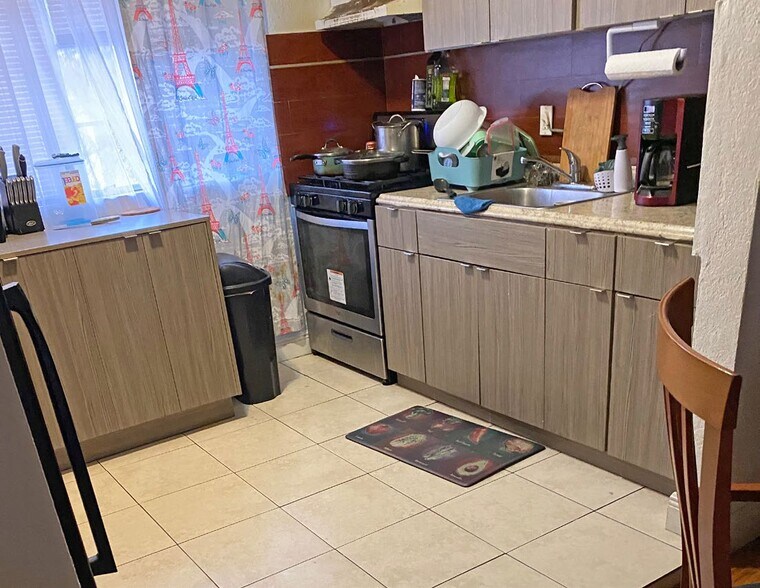 More Photos Of 750-752 Lenox Ave, Miami Beach Apartments For Sale