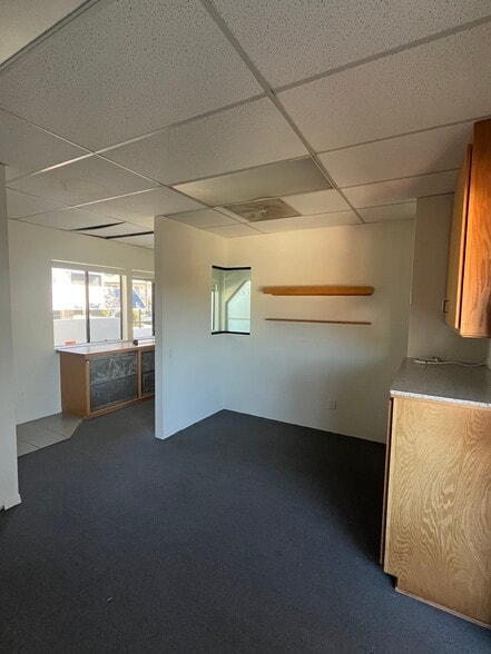 More Photos Of 352 3rd St, Laguna Beach Office For Lease
