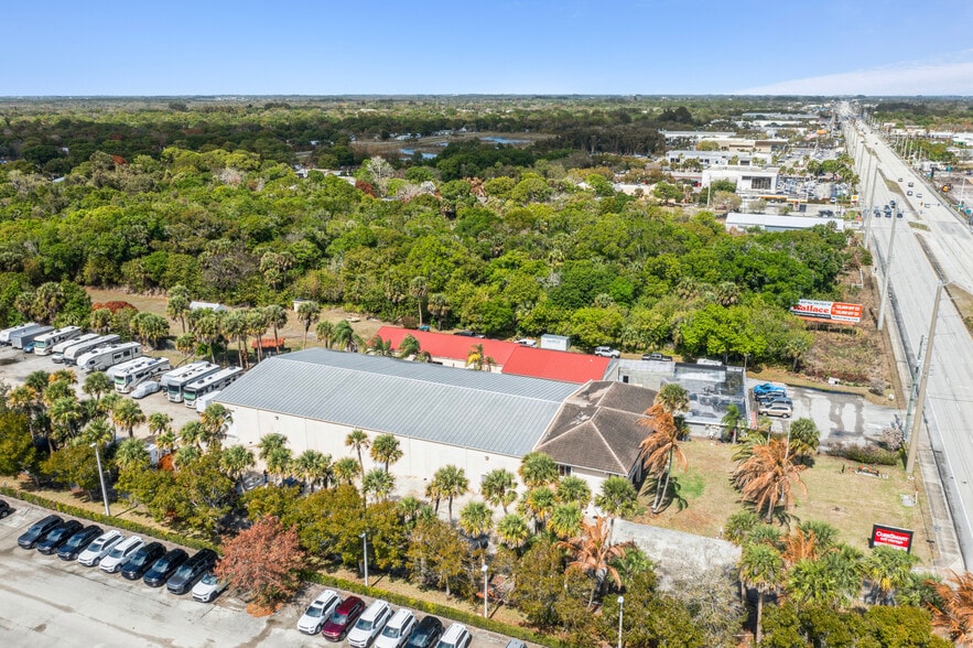 More Photos Of 5801 S US Highway 1, Fort Pierce Self Storage For Sale