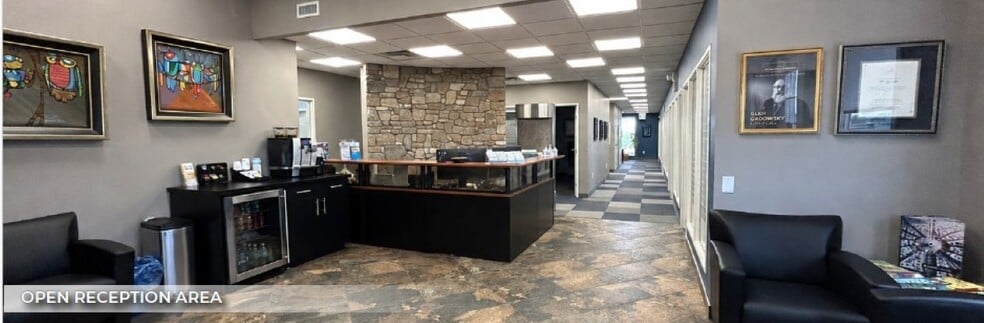 More Photos Of 11816 121 St NW, Edmonton Office For Sale