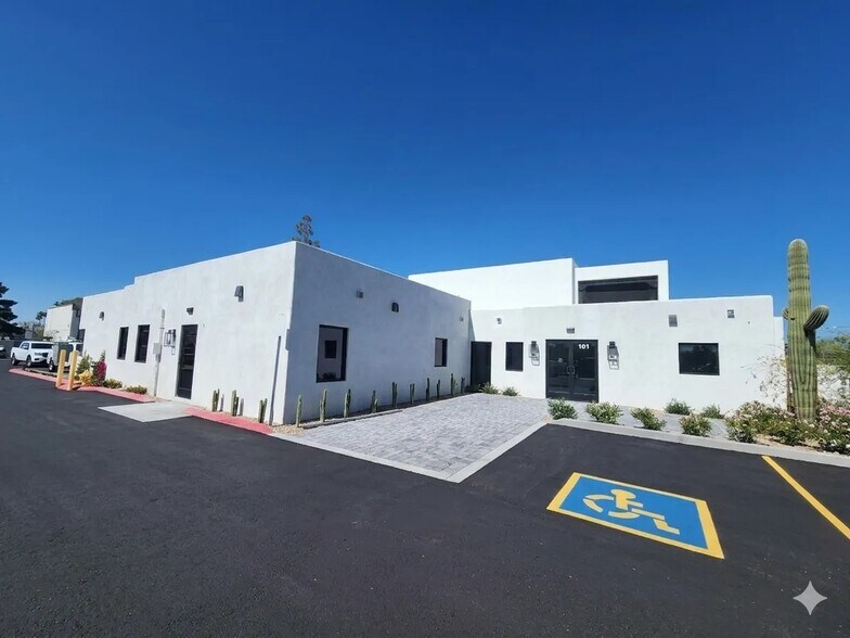 More Photos Of 736 N Country Club Dr, Mesa Medical For Lease