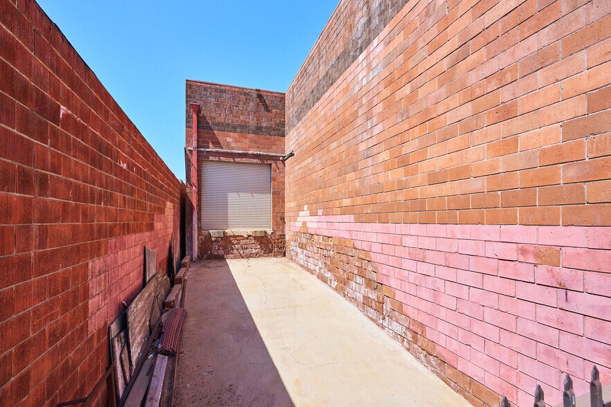 More Photos Of 1200 W El Segundo Blvd, Gardena Manufacturing For Sale