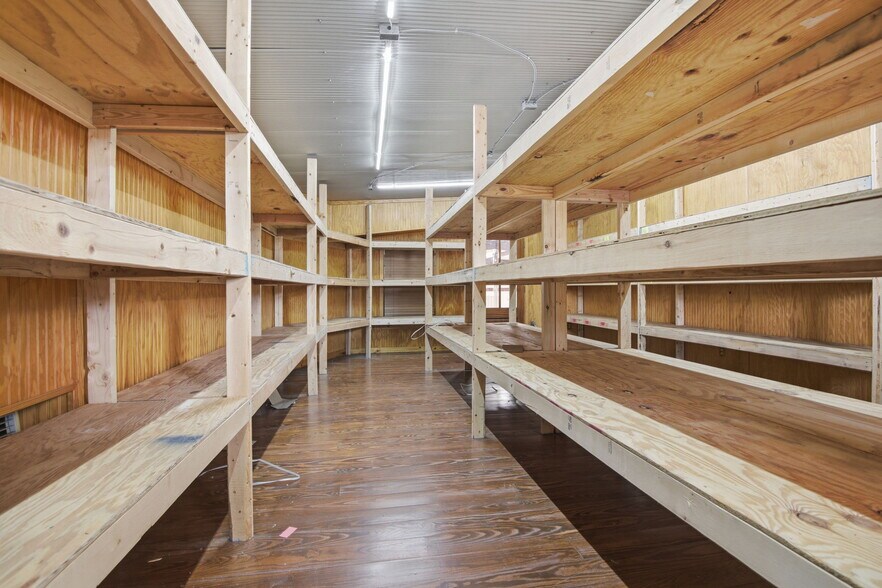 More Photos Of 5450 Highway 90 W, Mobile General Retail For Sale