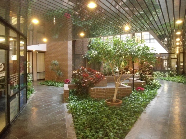 More Photos Of 1711 E Central Texas Expy, Killeen Office For Lease