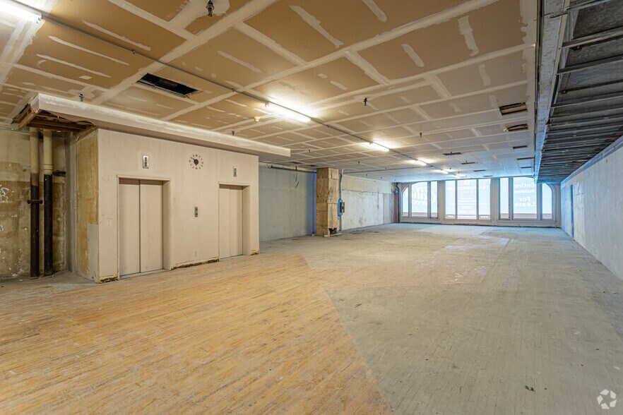 More Photos Of 714 Canal St, New Orleans Storefront Retail Office For Lease