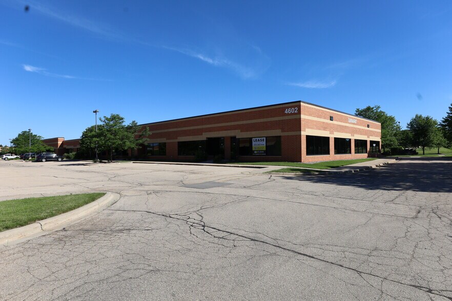 More Photos Of 5202 Eastpark Blvd, Madison Medical For Lease