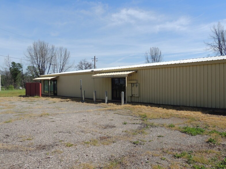 More Photos Of 21720 S State Highway 29, Middletown Storefront Retail Office For Sale