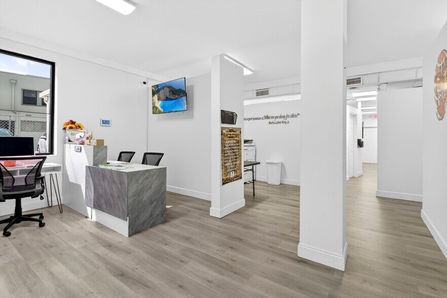 More Photos Of 129 N 5th St, Fort Pierce Storefront Retail Residential For Lease