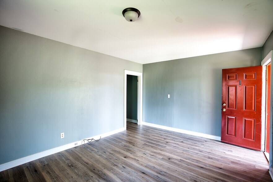 More Photos Of 515 5th Ave SE, Moultrie Apartments For Sale