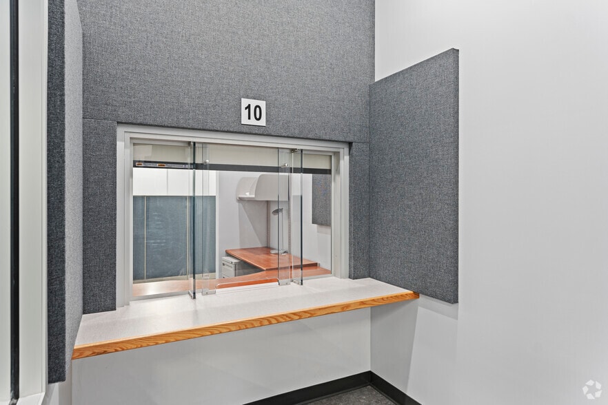 More Photos Of 535-611 W Main St, Alhambra Storefront Retail Office For Lease