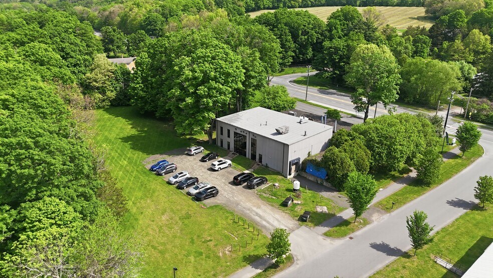 More Photos Of 665 Amherst Rd, Sunderland Research And Development For Sale