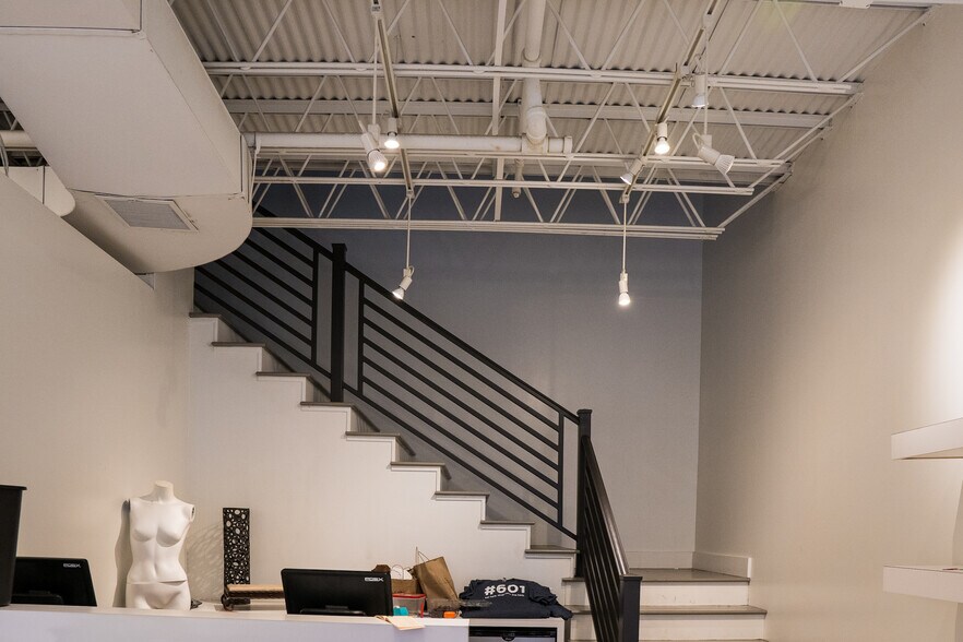 More Photos Of 4450 I-55, Jackson General Retail For Sale