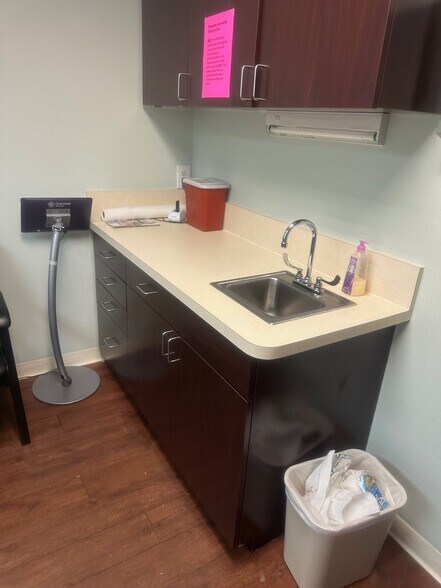 More Photos Of 1385 W State Road 434, Longwood Medical For Lease